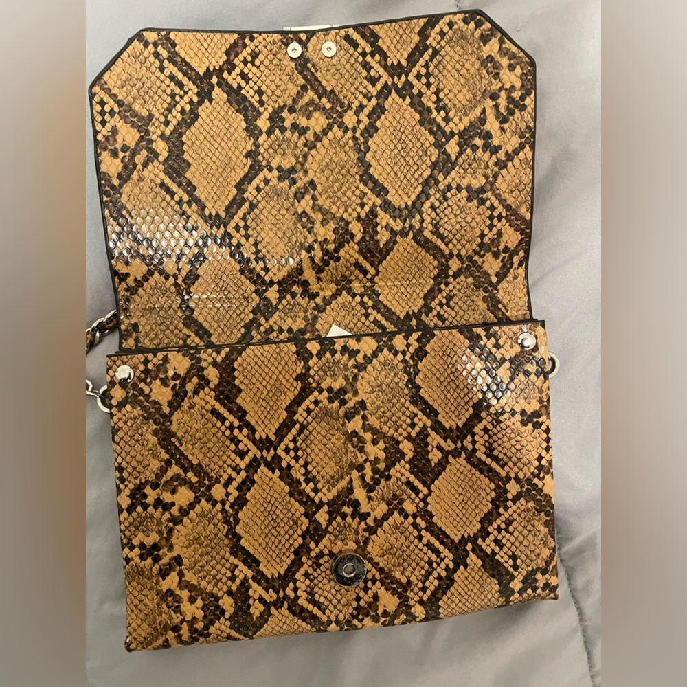 Zara Snake skin (Faux) Cross body bag. - Picture 5 of 6
